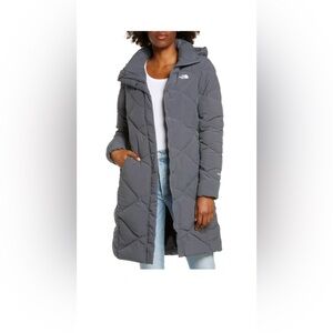 The North Face Women's Miss Metro II hooded down puffer parka in a mid-grey L
